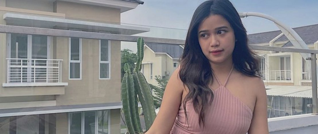 Wow, Brisia Jodie Hadiahkan Outlet Esteh Indonesia Untuk Greysia Polii dan Apriyani Rahayu 