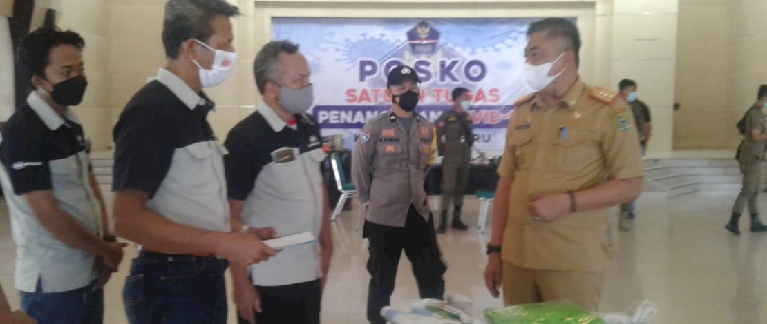 Bantuan APD dari PT Semen Bosowa Barru, Selasa, 3 Agustus 2021.