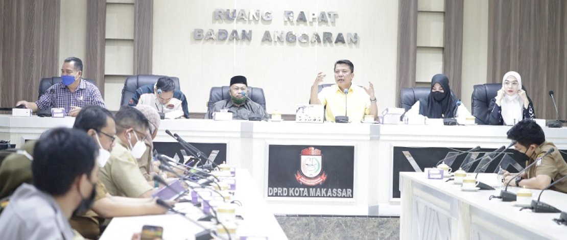 Komisi D DPRD Makassar saat rapat kerja Jelang Penerimaan Peserta Didik Baru (PPDB) Tahun Ajaran 2021 bersama Dinas terkait, di Ruang Rapat Badan Anggaran DPRD Makassar, Senin, 14 Juni 2021.