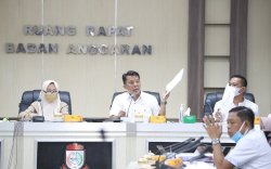 Pansus RPJMD Diskusikan Ranperda Bersama Tim Ahli dan OPD