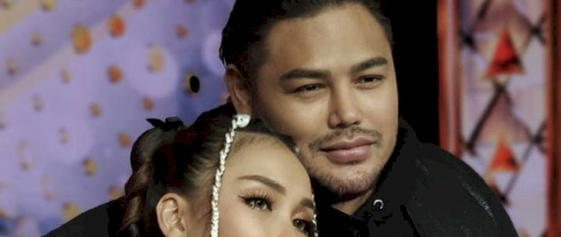 Foto mesra Igun dan Ayu Ting Ting, yang diunggah di laman instagram @ivan_gunawan, Senin (2/8/2021).