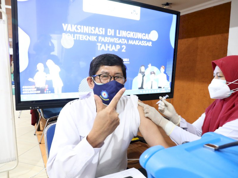 Poltelkpar Makassar Gelar Vaksinasi Tahap 2 dan Sosialisasi CHSE