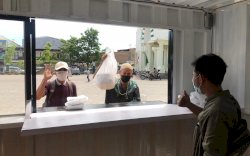 Dokter Fadli Ananda Launching Kotak Berbagi, Kolaborasi ISYEF Sulsel, HMI, dan BSI Muda