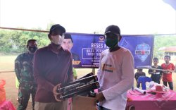 Reses di Lakkang, RL Beri Bantuan Perlengkapan Olahraga