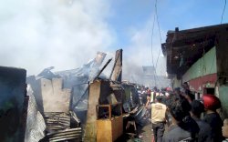 Kebakaran di Tamalate, Warga: Pemilik Tinggalkan Rumah Saat Masak