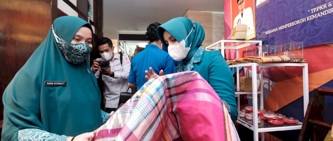 Priska Adnan Perkenalkan Produk UMKM Gowa di HKG Sulsel 