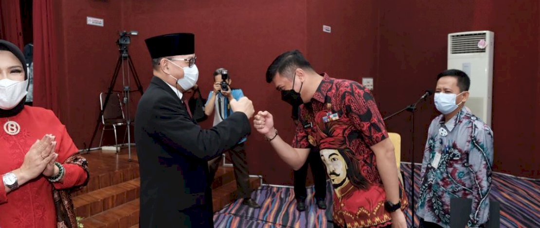 Bupati Adnan Hadiri Promosi Doktor Ketua BPKP Sulsel