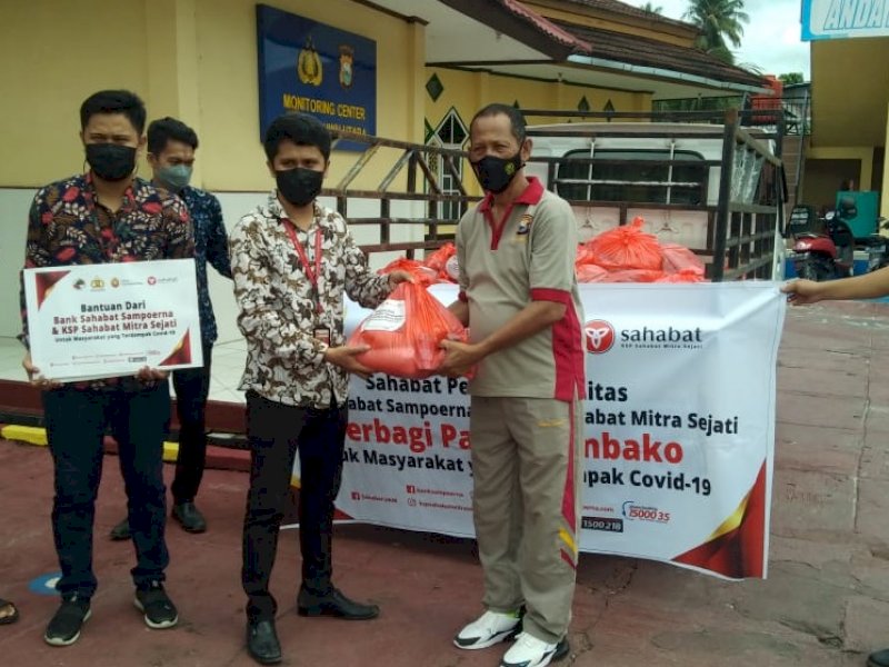 Polres Lutra Siap Salurkan 100 Paket Sembako dari PT. Bank Sahabat Sampoerna untuk Warga Terdampak Covid-19