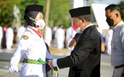 Wali kota Danny Kukuhkan 70 Paskibraka Tingkat Kota Makassar