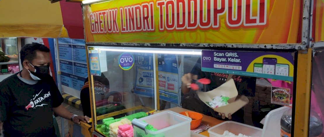 Bantu UMKM, None Borong Dagangan 100 PKL