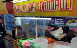 Bantu UMKM, None Borong Dagangan 100 PKL