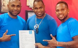 Eks Penyerang Timnas Senior Indonesia, Titus Bonai Susul Okto Maniani Bergabung ke Partai Gelora