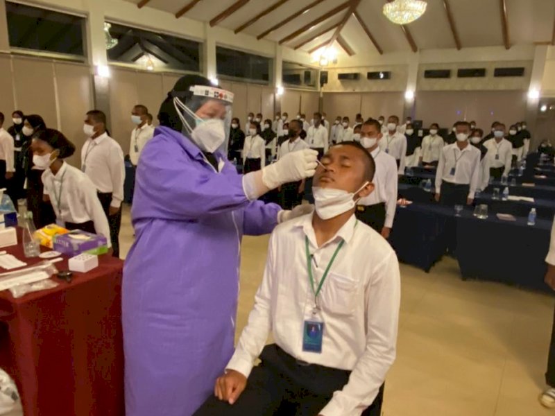Jelang Upacara 17 Agustus, 70 Anggota Paskibraka Makassar Diswab Antigen 