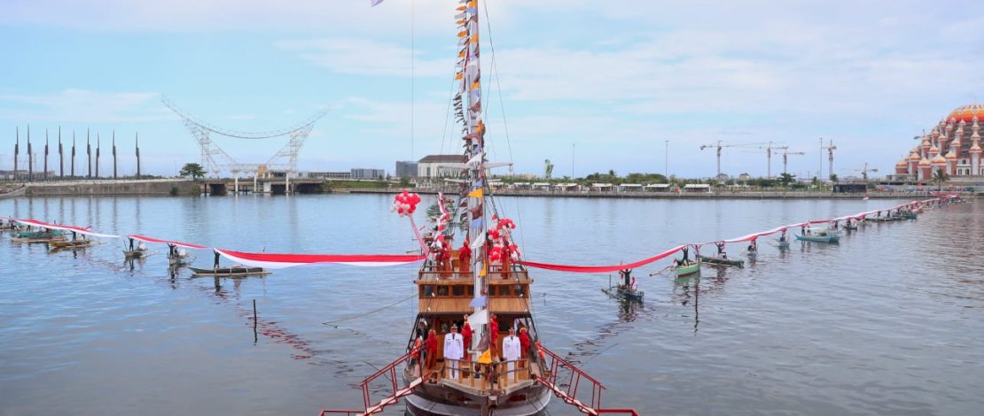 Bendera 1.000 Meter Di Bentangkan, Simbol Semangat Pemkot Makassar Atasi Covid-19