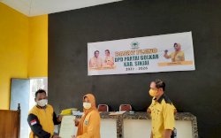 Andi Kartini Ottong Gaet Empat Mantan Kadis Jadi&nbsp;Pengurus Golkar Sinjai Periode 2021-2026