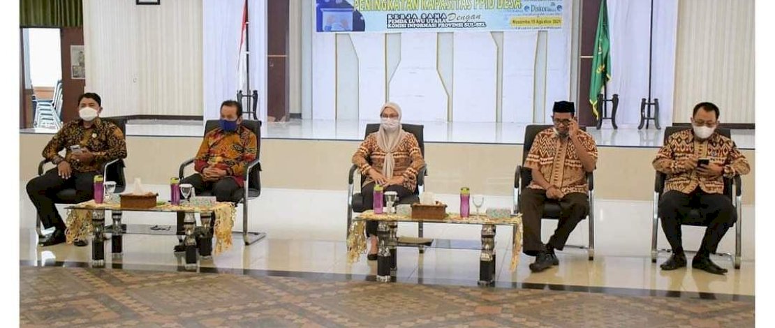 Kegiatan Sosialisasi terkait PPID Desa di Aula Lagaligo, Kamis (19/8/2021).