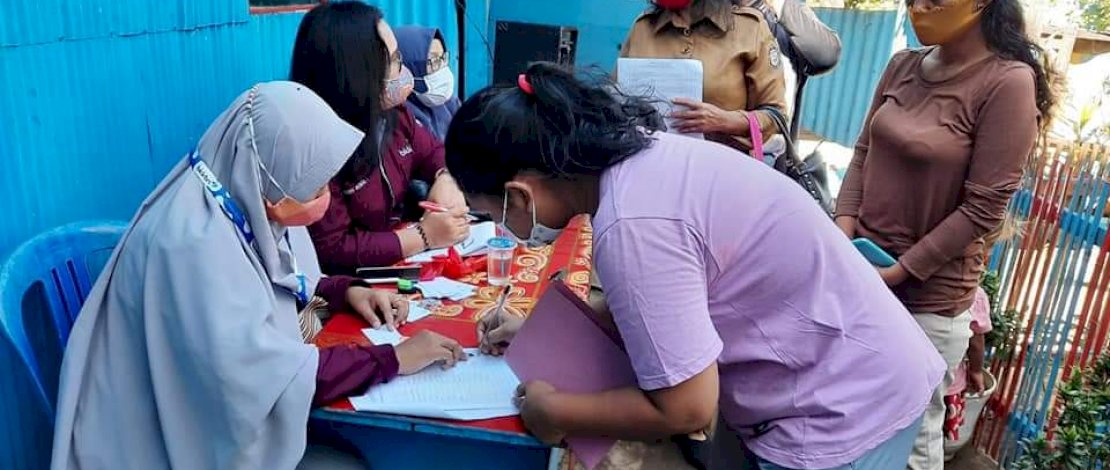 DPPKB Kota Makassar kembali melaksanakan pelayanan KB Metode Kontrasepsi Jangka Panjang, Senin, 21 Juni 2021, di PKM Rappokalling Kecamatan Tallo, dan PKM Maccini Sombala, Kecamatan Tamalate.