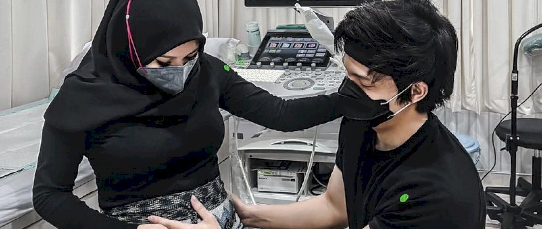 Atta dan Aurel yang tengah berbahagia menyambut calon anaknya, yang diposting Atta dalam laman instagramnya, Sabtu (21/8/2021).