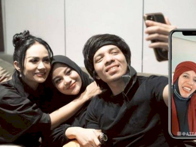 Atta Halilintar Kegirangan Dapat Kado Dari Raul Lemos