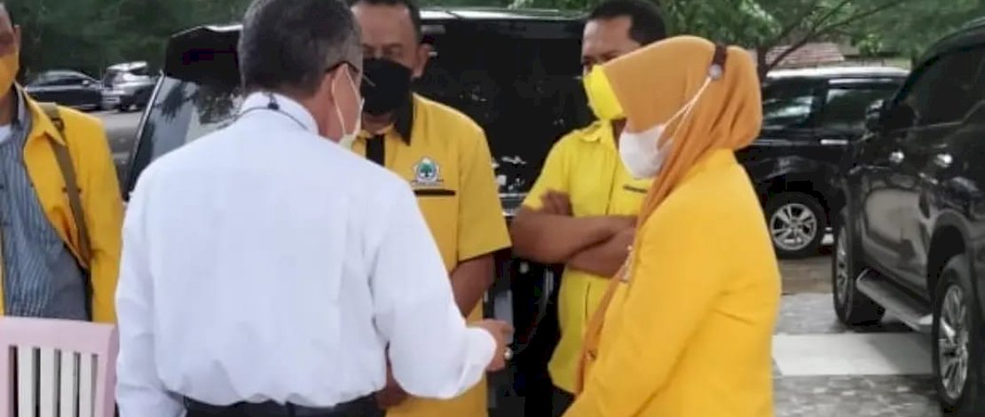 Ketua DPD Partai Golkar Kabupaten Sinjai, Hj Andi Kartini Ottong SP MSP, memboyong anggota Fraksi Golkar DPRD Sinjai menghadiri Musda X Partai Golkar Kabupaten Bulukumba, di Hotel Hakuna Matata, Bira, Ahad 28 Agustus 2021.