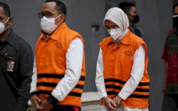 KPK Tetapkan Bupati Probolinggo Tantriana Sari dan 21 Orang Lainnya Jadi Tersangka