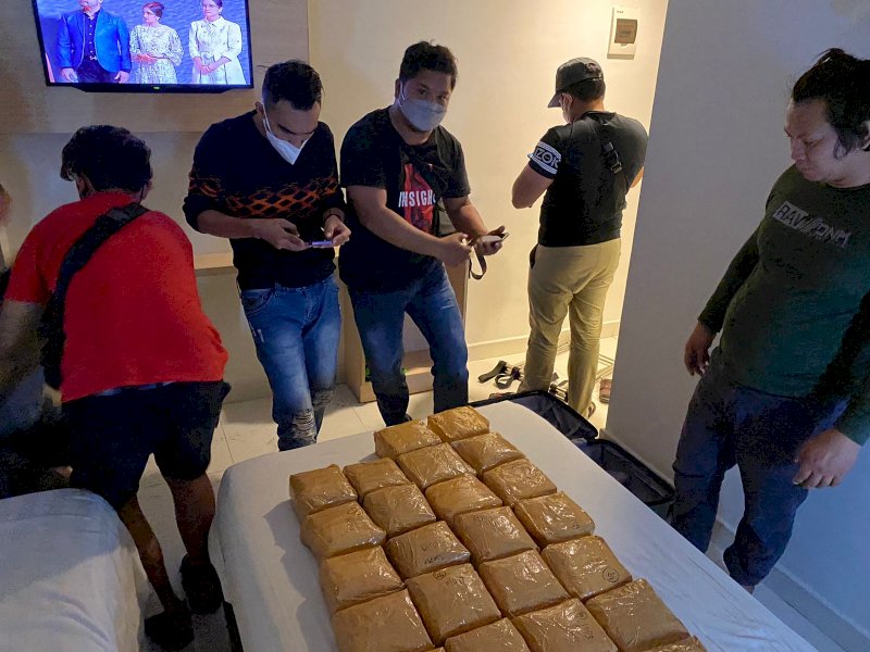 Tersangka Mengaku Sudah 13 Kali Bawa Narkoba dari Surabaya ke Makassar