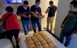 Tersangka Mengaku Sudah 13 Kali Bawa Narkoba dari Surabaya ke Makassar