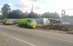 Pengerjaan Rest Area di Bulukumpa Bahayakan Pengendara, Debu Beterbangan dan Jalan Penuh Batu