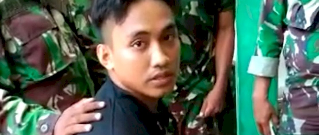 Pratu Iqbal, salah satu prajurit TNI AD Posramil Kisor yang berhasil selamat dari KKB Papua. (Foto: iNews) Pratu Iqbal, salah satu prajurit TNI AD Posramil Kisor yang berhasil selamat dari KKB Papua. (Foto: iNews)