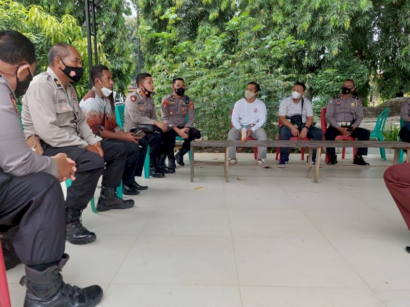 Camat Tamalanrea Tinjau Lokasi Pelaksanaan Vaksinasi Merdeka