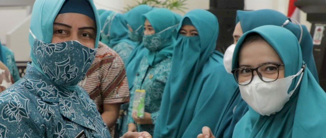 Indira Yusuf Ismail Minta TP PKK Kecamatan Lebih Aktif Lakukan Tracing, TP PKK Kecamatan Tamalanrea: Kami Siap Jadi Garda Terdepan