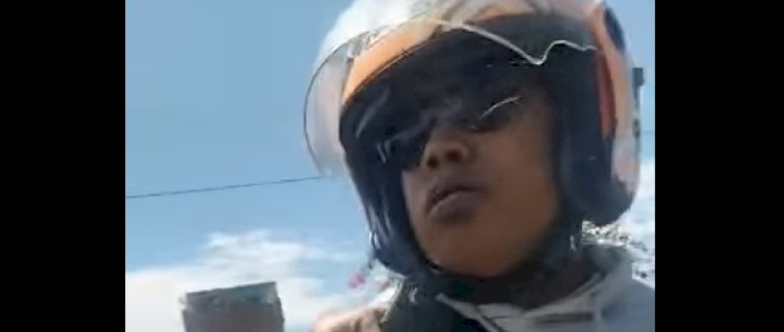 Pelaku perusak mobil salah satu pengendara mobil di Makassar dibekuk.