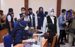 Percepat Vaksinasi Covid-19, Ratusan Warga Makassar Antusias Ikut Vaksinasi Massal Bareng Partai NasDem