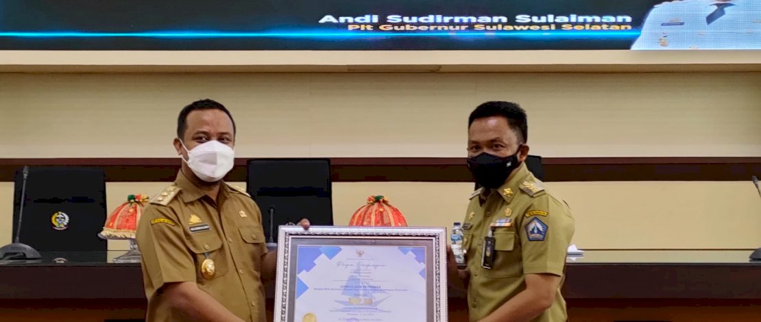 Bantaeng Raih Lima Penghargaan Sekaligus di Top 30 Layanan Publik Bantaeng Raih Lima Penghargaan Sekaligus di Top 30 Layanan Publik