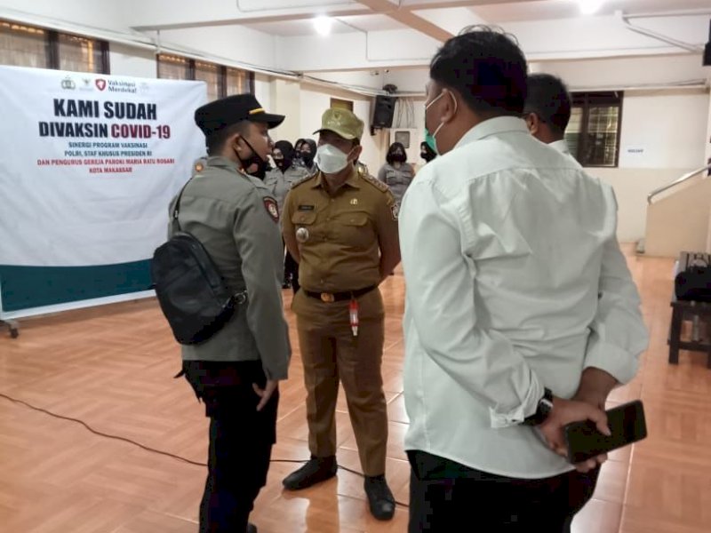 Camat Tamalanrea Hadiri Vaksinasi Serentak Rumah Ibadah di Gereja Kare