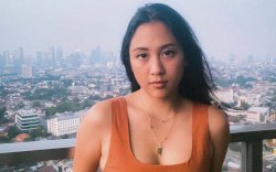 Murka dengan Aparat yang Siksa Anjing Demi Program Wisata Halal, Sherina: Manusia Berseragam Egois 