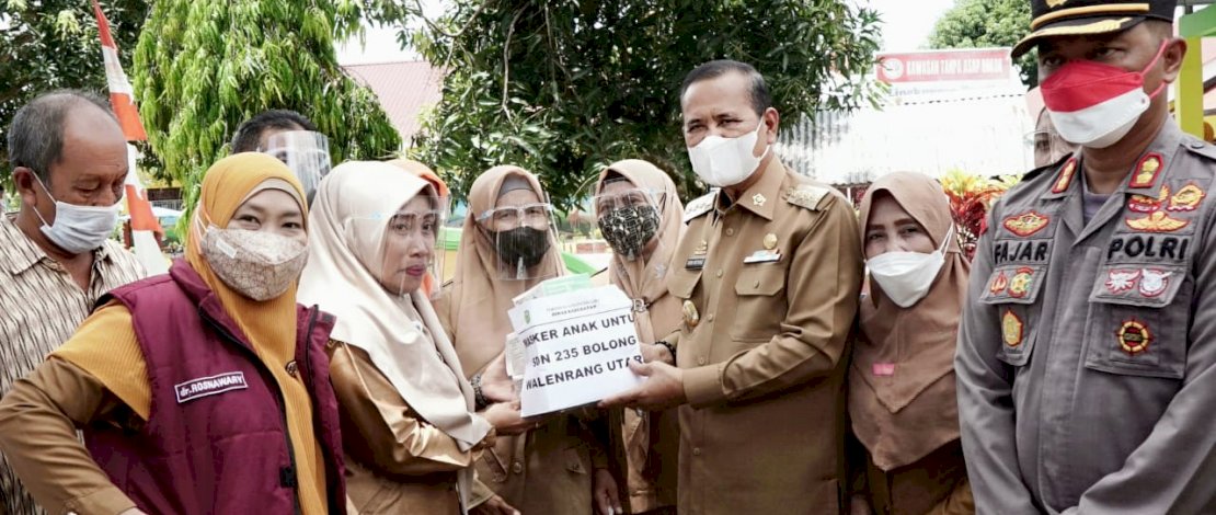 Didampingi Kapolres, Bupati Luwu Sambangi Sekolah Pembelajaran Tatap Muka di Lamasi Didampingi Kapolres, Bupati Luwu Sambangi Sekolah Pembelajaran Tatap Muka di Lamasi