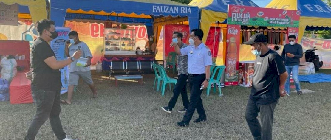 Wabup Bulukumba, Andi Edy Manaf, meninjau lokasi pasar malam.