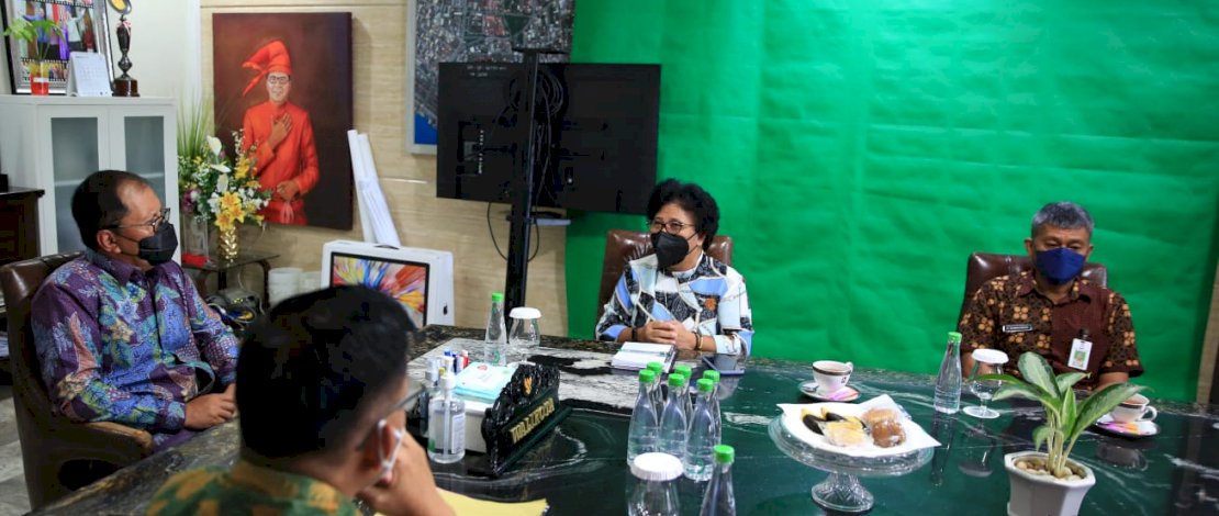 Perwakilan USAID IUWASH PLUS, menemui Wali Kota Makassar, Moh Ramdhan Pomanto