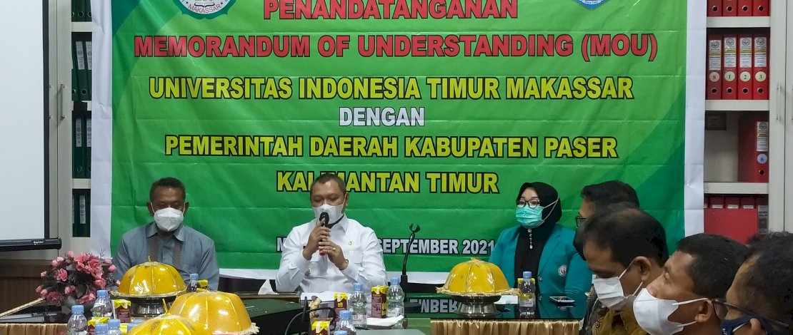 Penandatanganan MoU antara Kabupaten Paser dengan UIT Makassar, Kamis (9/9/2021).