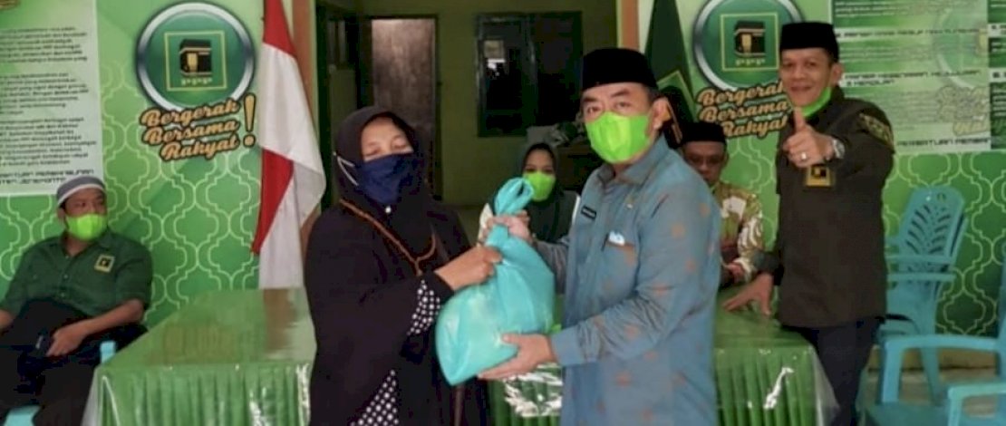 Sambut Muscab VIII, PPP Jeneponto Bagi Paket Sembako ke Warga Terdampak Corona