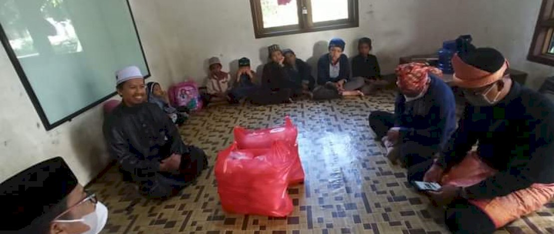 Sedekah Jumat yang digelar Pemkab Lutim.