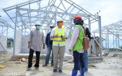 Tinjau Pembangunan Huntap di Radda, Wabup Lutra Suaib Harap Mutu Bangunan tak Diabaikan
