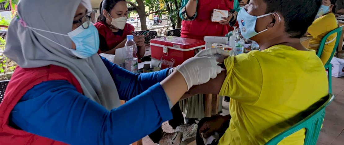 Putus Mata Rantai Penyebaran Covid 19, Partai Gelora Makassar Gelar Gebyar Vaksin di Kel Tallo Putus Mata Rantai Penyebaran Covid 19, Partai Gelora Makassar Gelar Gebyar Vaksin di Kel Tallo