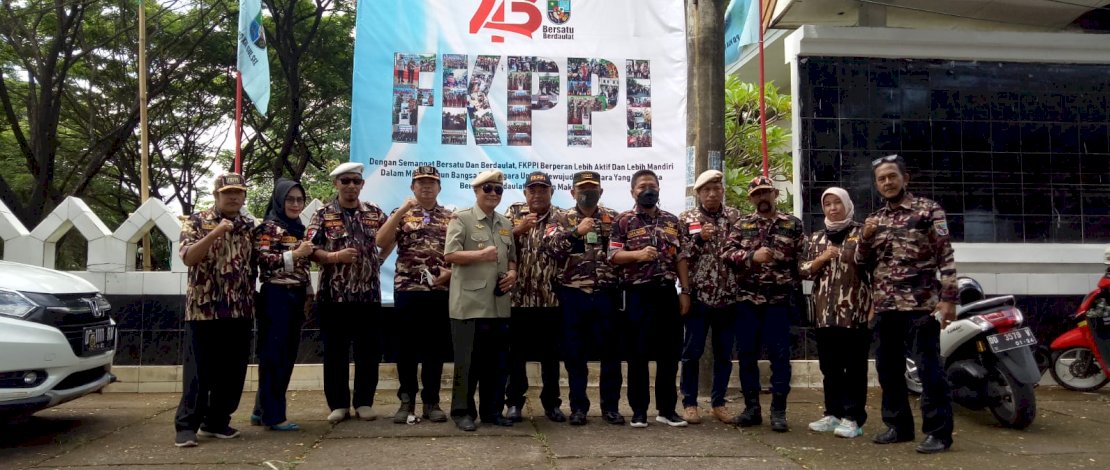 Peringatan HUT FKPPI ke 43 dilaksanakan dengan Upacara dan Ziarah Kubur di TMP Panaikang, Minggu, 12 September 2021. Dilanjutkan dengan Ramah Tamah serta Webinar.