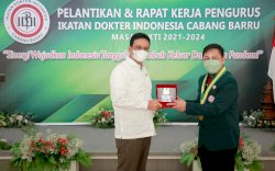 Hadiri Pelantikan Pengurus IDI Barru, Bupati: Kita Tak Boleh Lengah, Pandemi Belum Selesai