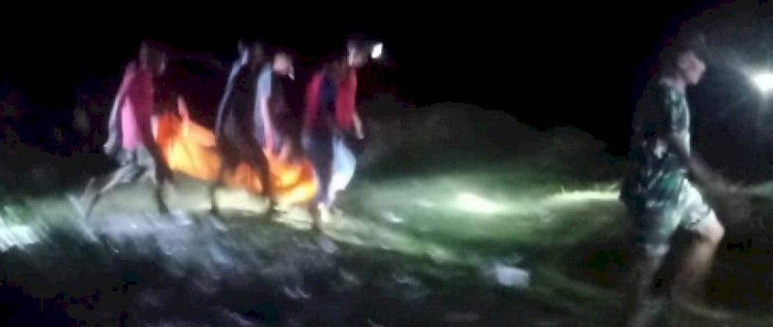 Penemuan mayat di Muara Sungai Tarusang, Binamu, Jeneponto. Penemuan mayat di Muara Sungai Tarusang, Binamu, Jeneponto.