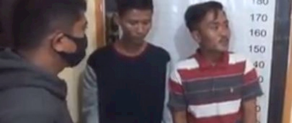 Dua pelaku saat dibekuk polisi dari Polsek Mamajang.