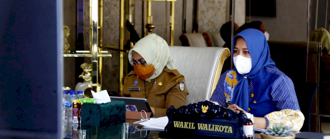 Wakil Walikota Makassar Fatmawati Rusdi menghadiri pembekalan kepemimpinan pemerintahan dalam negeri yang digelar Badan Pengembangan Sumber Daya Manusia (BPSDM) Kementrian Dalam Negeri Republik Indonesia. Selasa (14/9/2021).