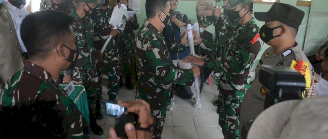 Suasana pembukaan TMMD di Dusun Padang Loang, Desa Watang Kassa, Kecamatan Batulappa, Kabupaten Pinrang, Sulsel.